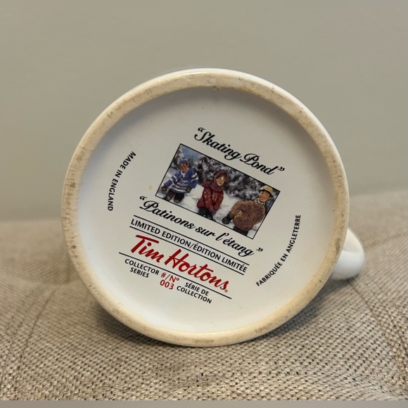 Tim Hortons "Skating Pond" Collectors Series #3 Ceramic Coffee Mug/Cup - Picture 4 of 5